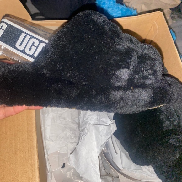 Ugg Slides - Picture 1 of 3